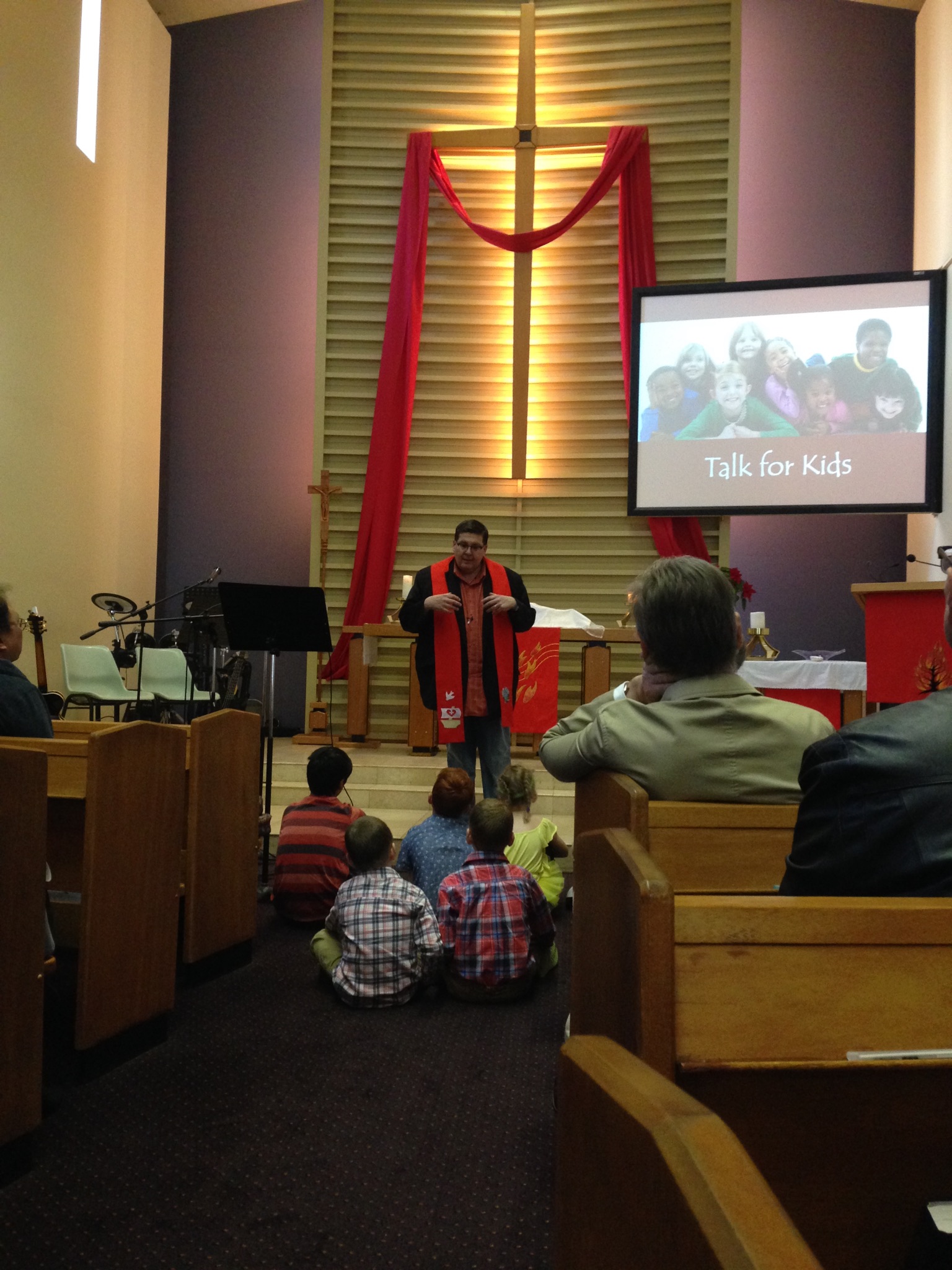 Pastor Richard giving the kids a talk